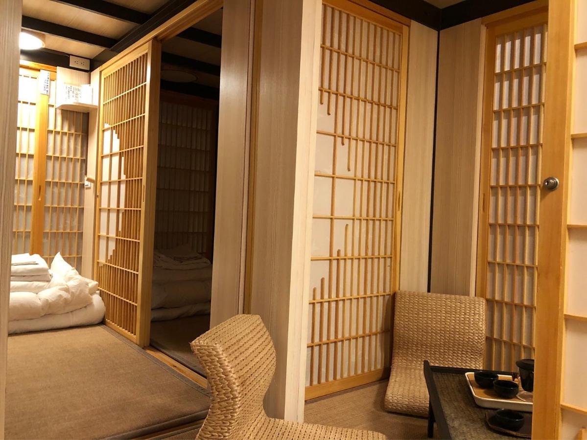 台甕茶室青年旅館 Tai-Wong Tatami Room Hostel Тайнань Экстерьер фото