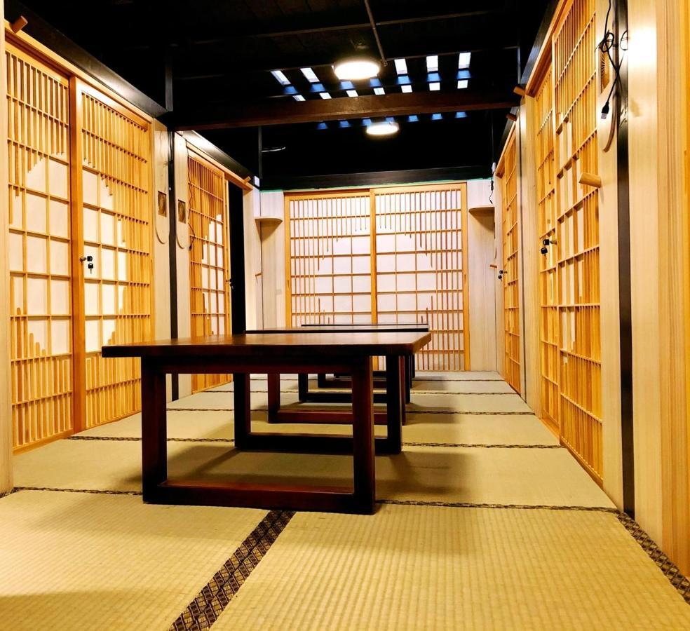 台甕茶室青年旅館 Tai-Wong Tatami Room Hostel Тайнань Экстерьер фото