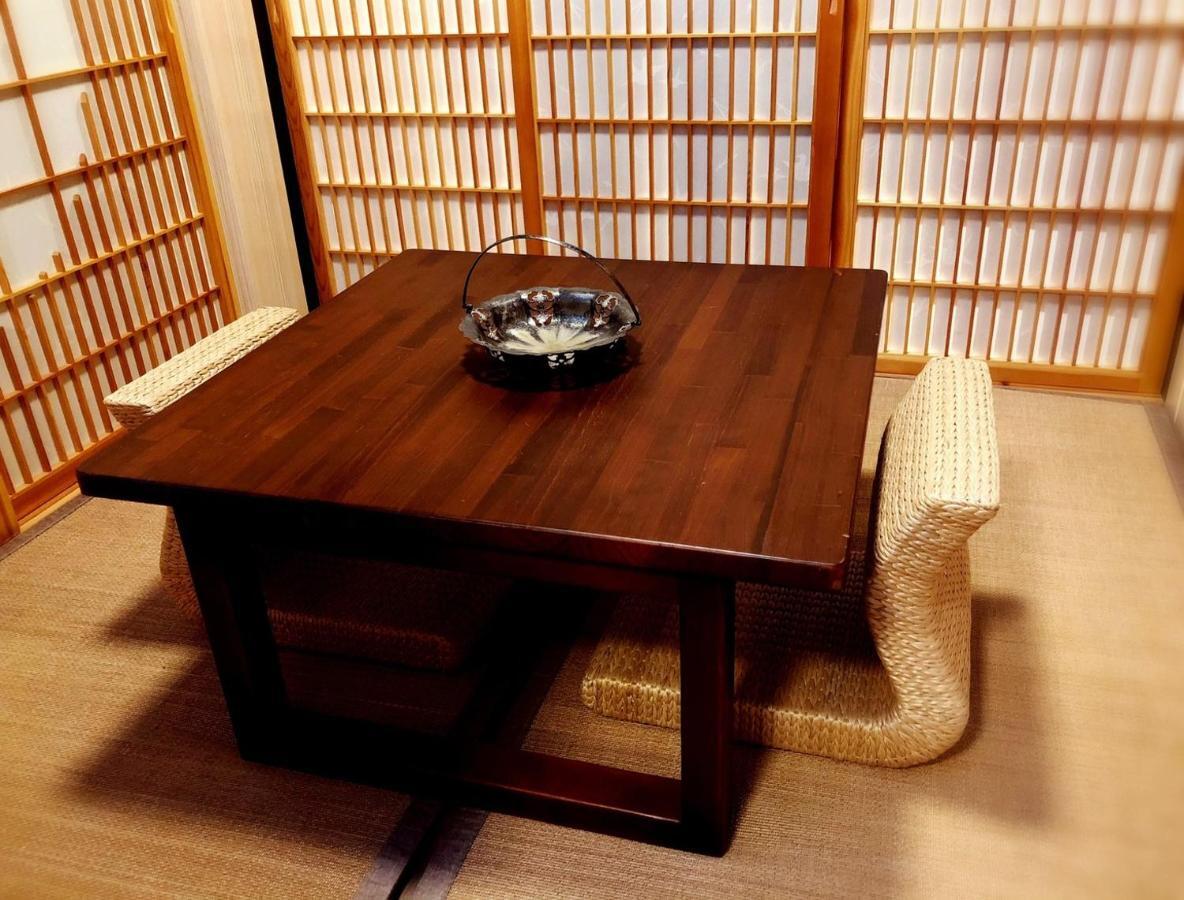 台甕茶室青年旅館 Tai-Wong Tatami Room Hostel Тайнань Экстерьер фото